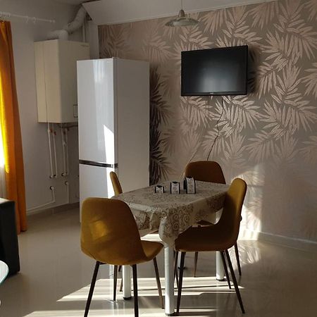 Cosy 2 Bedroom Apartment In New Town Braşov Exterior foto