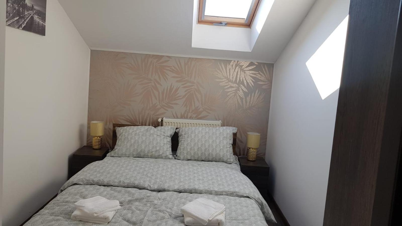 Cosy 2 Bedroom Apartment In New Town Braşov Exterior foto